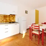 Friuli-4 By Interhome شقة بيبيوني